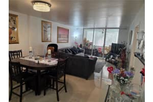 4898 Nw 29th Ct 107 Lauderdale Lakes, FL 33313 - MLS#A11841260