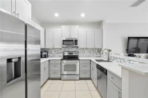2979 Nw 30th Pl, Oakland Park