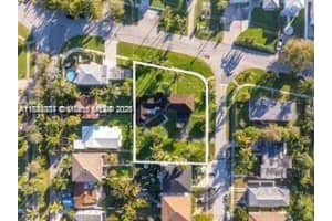 10900 N Bayshore Dr, Miami