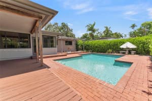 1044 NE 97th St, Miami Shores, FL 33138 Sold 09/29/25