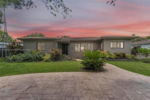 1044 NE 97th St, Miami Shores, FL 33138 Sold 09/29/25