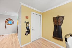 1424 Barcelona Way #5-23, Weston, FL 33327, - MLS#A11841362