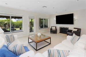 742 Harrison St, Hollywood, FL 33019, - MLS#A11841370