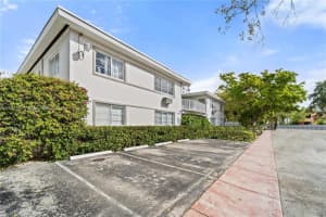 6905 Rue Vendome 2, Miami Beach