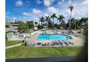 600 Layne Blvd 110, Hallandale Beach