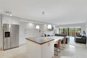 800 Ne 195th St 212, Miami