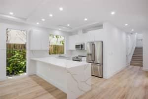 3162 Plaza St, Miami, FL 33133, - MLS#A11841431
