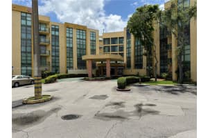 11780 Sw 18th St 321-2, Miami