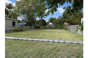 247 Nw 45th St Miami, FL 33127 Sold 08/29/25