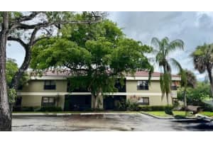 2482 Nw 49th Ter 758, Coconut Creek