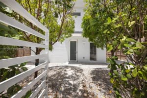 3823 Thomas Ave, Coconut Grove, FL 33133 - MLS#A11841503