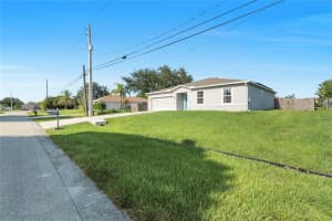 4629 SW Flintstone Dr, Port Saint Lucie, FL 34953 Sold 11/10/25