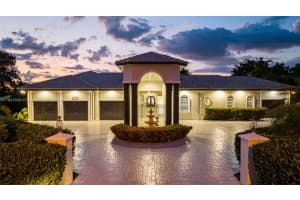 13751 Pine Meadow Ct, Davie
