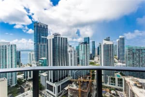 45 Sw 9th St 3803, Miami