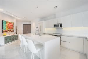 88 SW 7th St Apt 4101, Miami, FL 33130, - MLS#A11841678