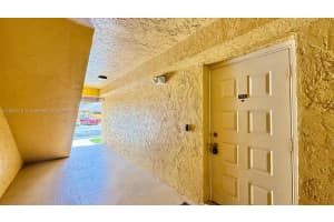 3017 N Oakland Forest Dr APT 103, Oakland Park, FL 33309, - MLS#A11841679