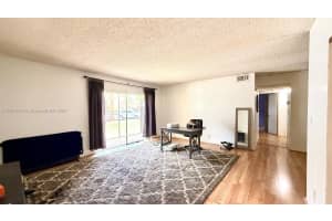 3017 N Oakland Forest Dr APT 103, Oakland Park, FL 33309, - MLS#A11841679