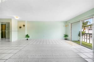 7620 Carlyle Ave 205 Miami Beach, FL 33141 - MLS#A11841822