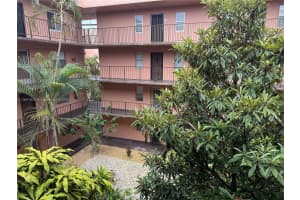 2841 Somerset Dr APT 312, Lauderdale Lakes, FL 33311, - MLS#A11841826