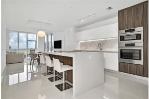 851 NE 1st Ave #1701, Miami, FL 33130, - MLS#A11841838