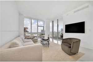 851 NE 1st Ave #1701, Miami, FL 33130, - MLS#A11841838