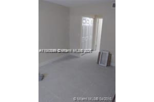 6575 W 27th Ct Apt 11-46, Hialeah, FL 33016, - MLS#A11841845