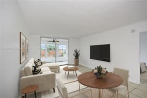 6650 Royal Palm Blvd APT 206C, Margate, FL 33063, - MLS#A11841870