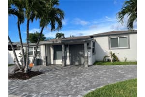 100 Nw 8th Ave, Hallandale Beach