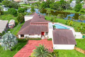 108 Paseo Ct, Royal Palm Beach, FL 33411, Sold 09/16/25