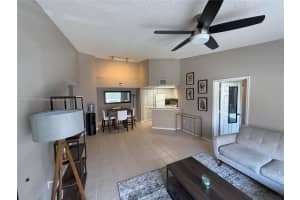 2021 SE 10th Ave APT 220, Fort Lauderdale, FL 33316, - MLS#A11841965