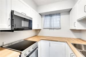 2465 SW 18th Ave APT 3208, Miami, FL 33145, - MLS#A11842096
