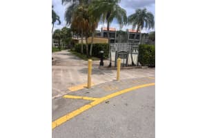 220 Lakeview Dr 313 Weston, FL 33326 - MLS#A11842109