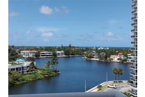 20505 E Country Club Dr 833, Aventura