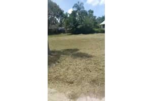 2030 Steiner Ave Sebring, FL 33870 Sold 09/01/25