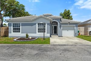 12340 Sw 144th Ter, Miami