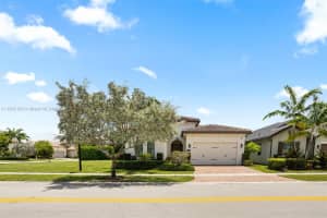 1126 Sw 113th Way Pembroke Pines, FL 33025 - MLS#A11842189