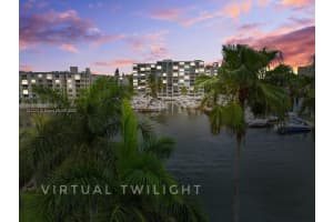 1700 Nw N River Dr 308, Miami
