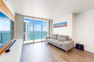 1750 N Bayshore Dr 2803 Miami, FL 33132 - Off Market