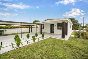 301 W 30th St, Hialeah, FL 33012, Sold 09/29/25