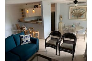 3315 58th Ave S APT 218, St. Petersburg, FL 33712, - MLS#A11842310