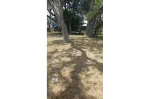 2118 Steiner Ave Sebring, FL 33870 Sold 09/01/25
