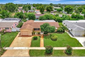 1741 Nw 86th Ave, Pembroke Pines