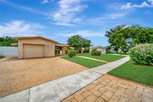 1741 NW 86th Ave, Pembroke Pines, FL 33024 Sold 11/10/25