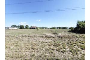 836 Jaguar Blvd Lehigh Acres, FL 33974 - MLS#A11842378