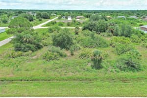 841 Milwaukee Blvd Lehigh Acres, FL 33974 - MLS#A11842386
