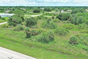 841 Milwaukee Blvd Lehigh Acres, FL 33974 - MLS#A11842386