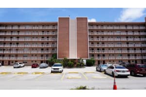 301 Ne 14th Ave 703, Hallandale Beach