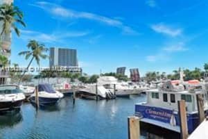 1720 Nw N River Dr 411, Miami