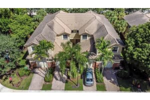 4333 Vineyard Cir, Weston