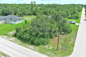 2500 E 10th St Lehigh Acres, FL 33936 - MLS#A11842453